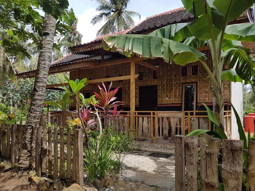 红岛简易别墅旅馆 Pasanggaran 外观 照片